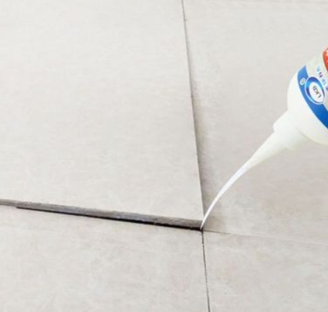 通榆瓷砖空鼓维修公司分享卫生间瓷砖脱落的原因可能有以下几点